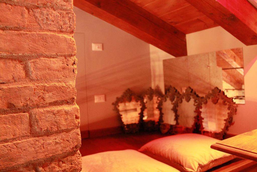 Rosso Charm B&B Венеция Екстериор снимка