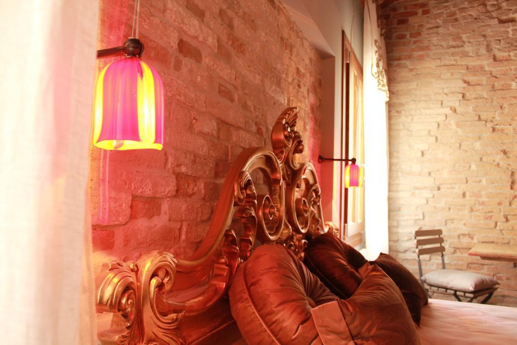 Rosso Charm B&B Венеция Екстериор снимка