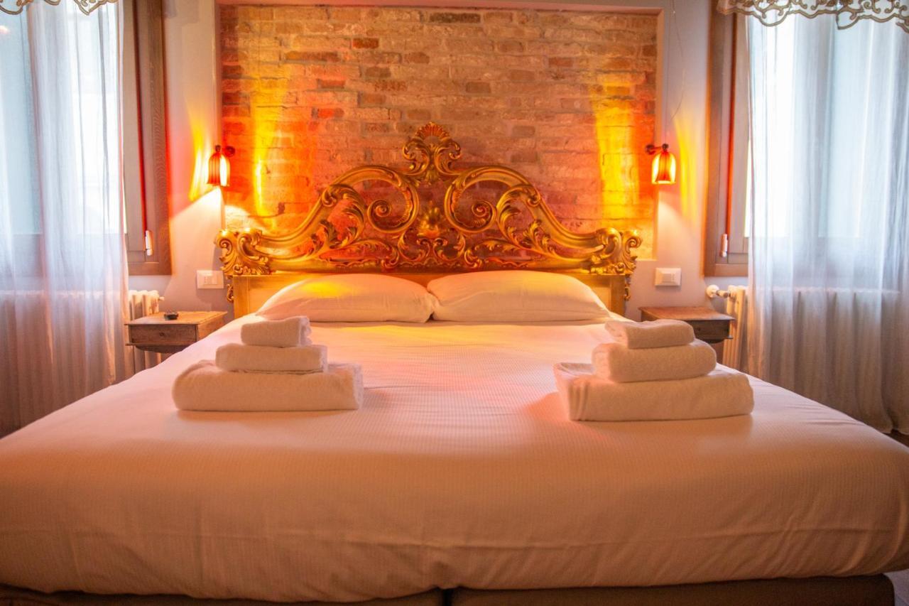 Rosso Charm B&B Венеция Екстериор снимка